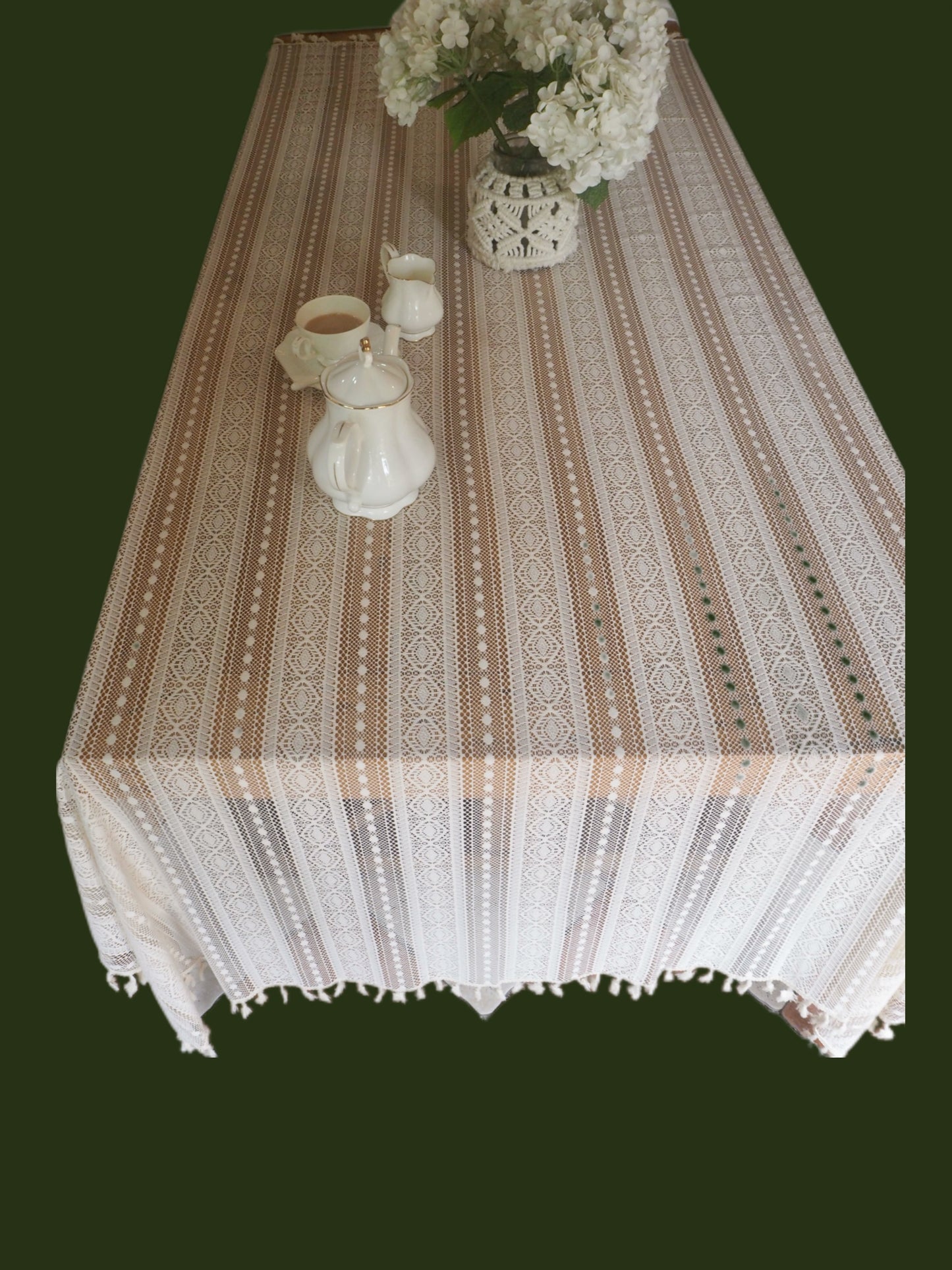 White Hollow Tassel Holiday Alfresco Afternoon Tea Tablecloth