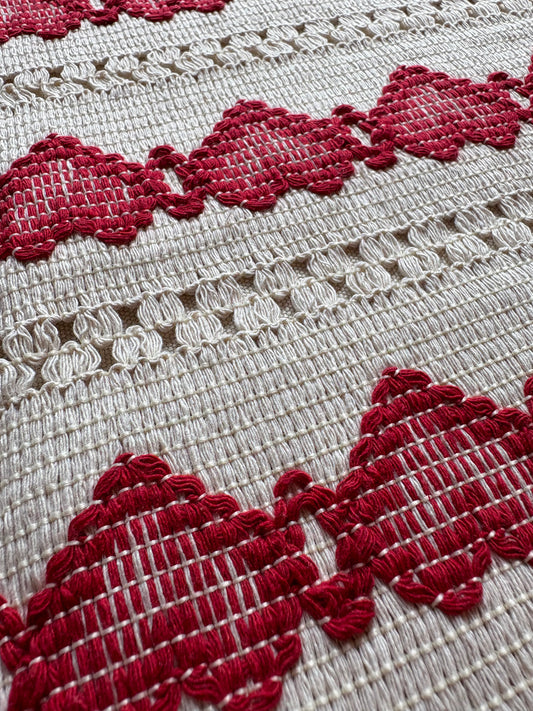 HeartRose Linen Tassel Table Runner