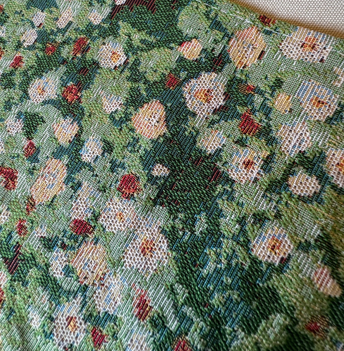 Summer Impression Table Runner