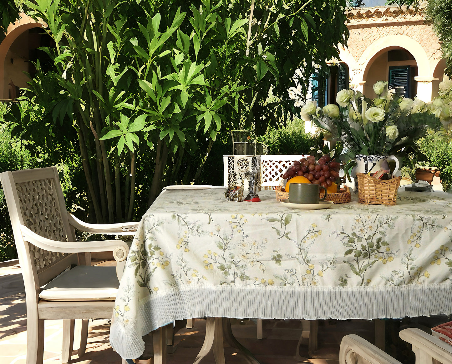 Sweet Gardenia Ruffle Dining Tablecloth