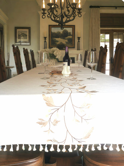 White Vine Pattern Tassel Linen Tablecloth