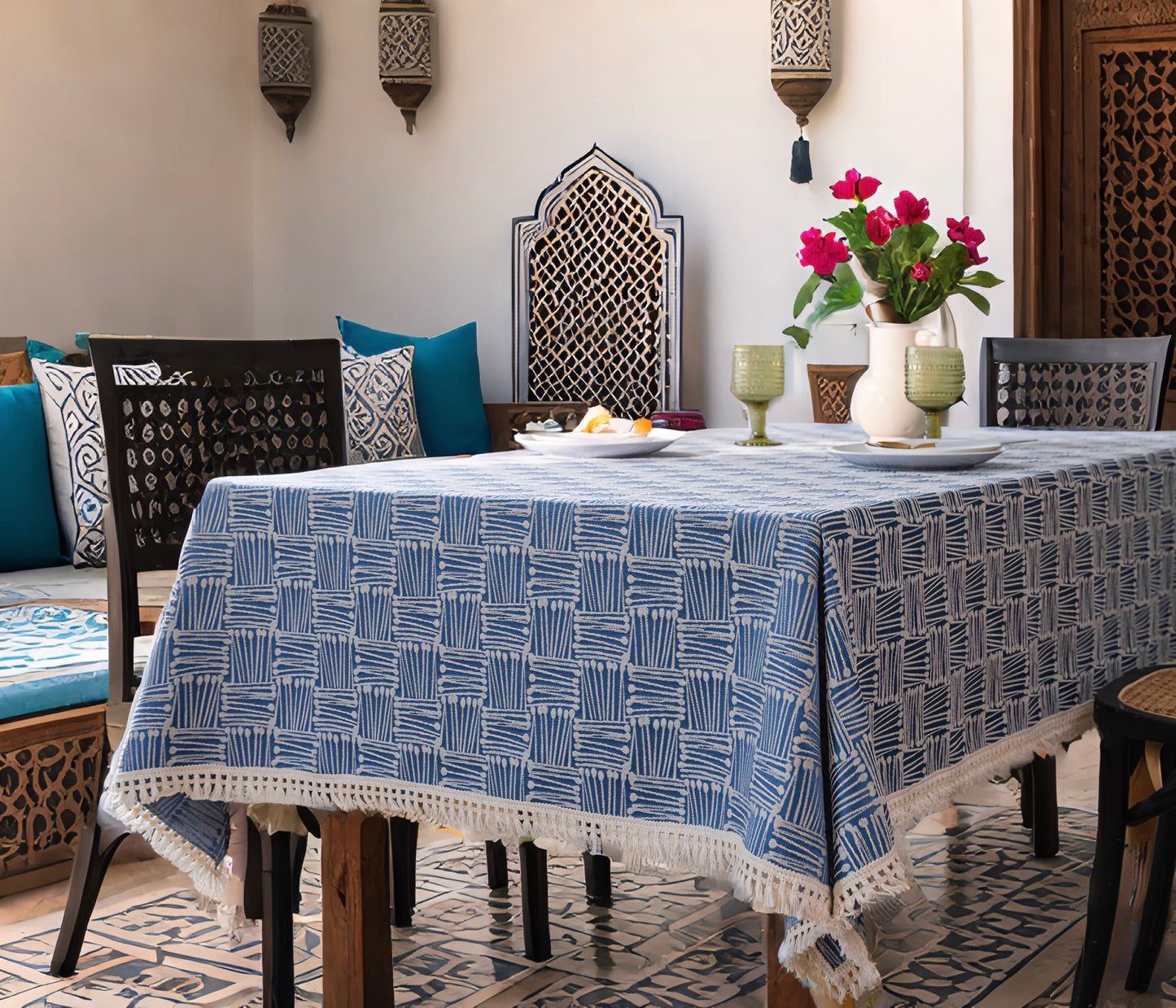 Blue And White Line Moroccan Pattern Dining/afernoon tea Tablecloth